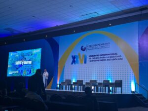 Dr. Christian Rodriguez Teaching SADIS Duodenal Switch at IFSO Conference 2024