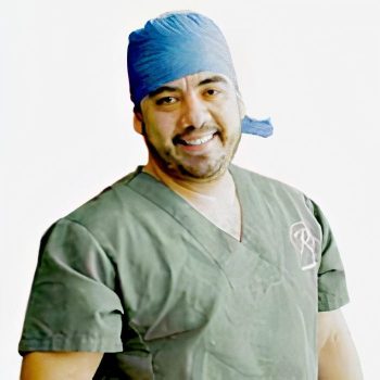 Dr. Salvador Flores Castro